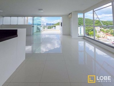 Cobertura, 3 quartos, 230 m² - Foto 4