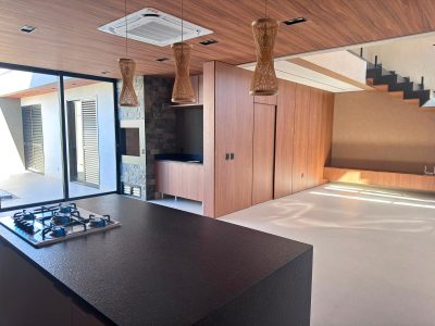 Casa, 3 quartos, 241 m² - Foto 3