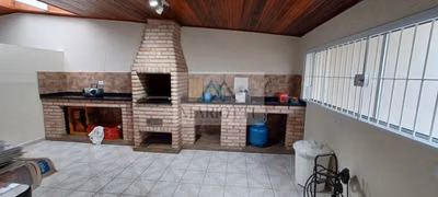 Casa, 3 quartos, 231 m² - Foto 3