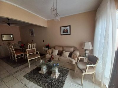 Casa, 4 quartos, 210 m² - Foto 2