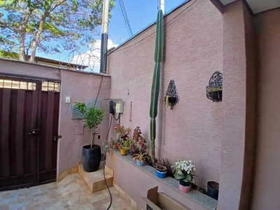 Casa, 3 quartos, 242 m² - Foto 2
