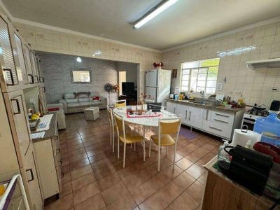 Casa, 5 quartos, 238 m² - Foto 4