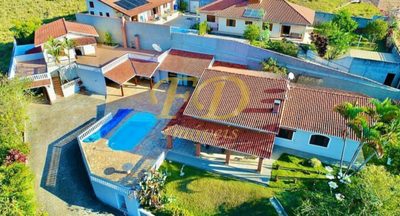 Sítio, 3 quartos, 1390 m² - Foto 1