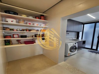 Sobrado, 3 quartos, 270 m² - Foto 5