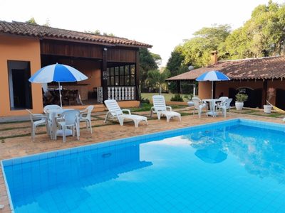 Chácara, 4 quartos, 1300 m² - Foto 1