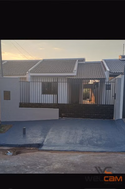 Casa, 2 quartos, 210 m² - Foto 1