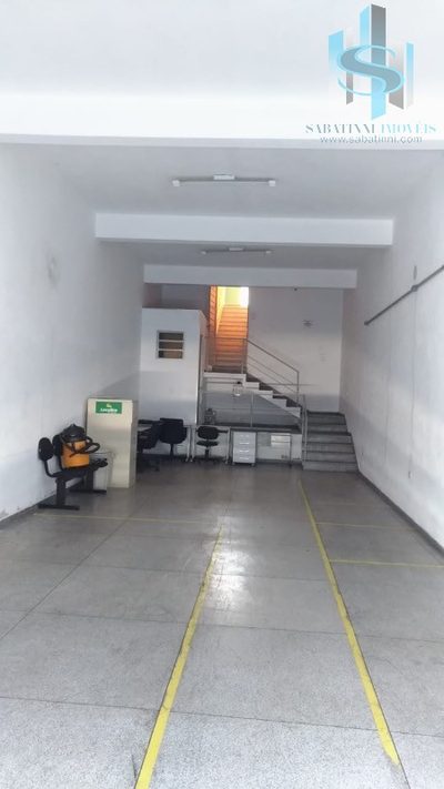 Depósito-Galpão, 240 m² - Foto 1
