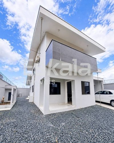 Casa, 4 quartos, 165 m² - Foto 1