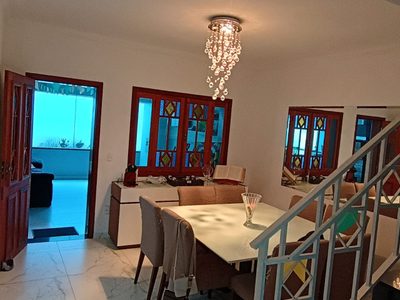 Casa, 3 quartos, 248 m² - Foto 3