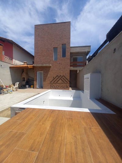 Casa, 3 quartos, 82 m² - Foto 1