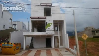 Casa, 5 quartos, 206 m² - Foto 2
