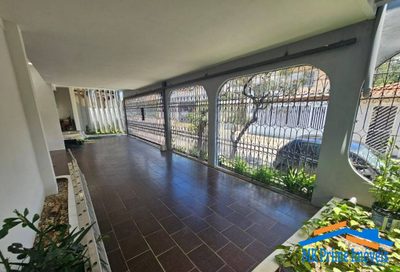 Casa, 4 quartos, 248 m² - Foto 2