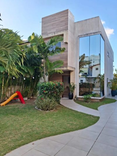 Casa, 4 quartos, 244 m² - Foto 1