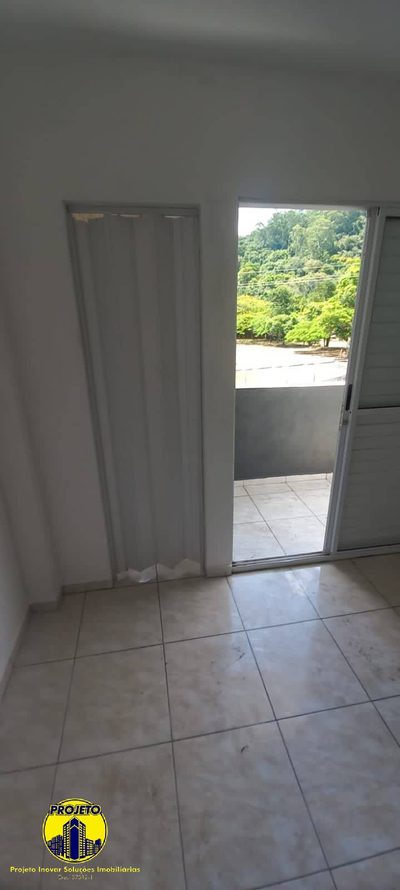 Casa, 6 quartos, 200 m² - Foto 3
