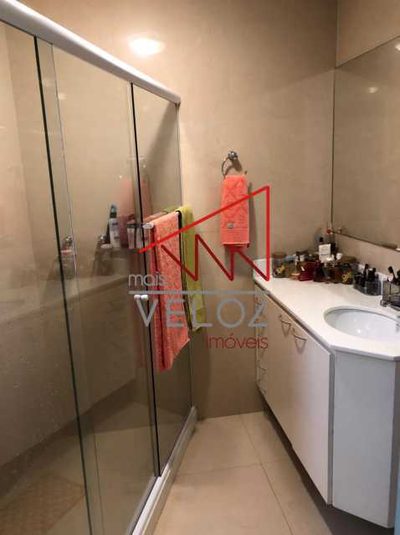 Apartamento, 3 quartos, 240 m² - Foto 1