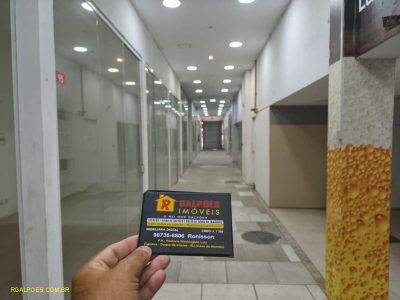 Depósito-Galpão, 1000 m² - Foto 1
