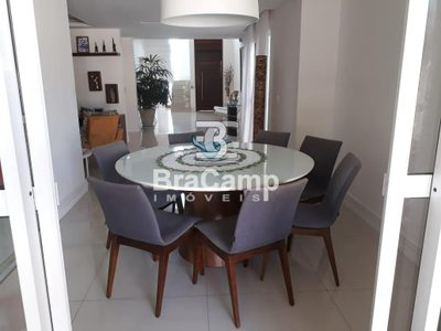 Casa, 4 quartos, 280 m² - Foto 1