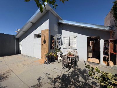 Casa, 1 quarto, 194 m² - Foto 2