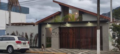 Casa, 4 quartos, 217 m² - Foto 1
