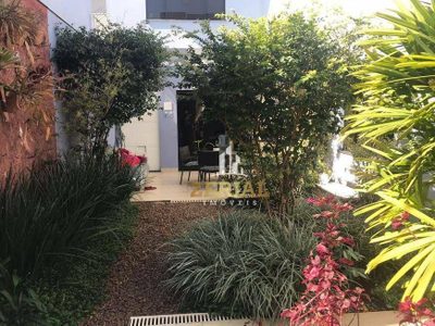 Sobrado, 4 quartos, 318 m² - Foto 2