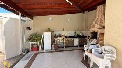 Casa, 3 quartos, 210 m² - Foto 2