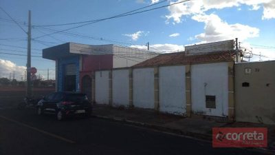 Casa, 2 quartos, 270 m² - Foto 1