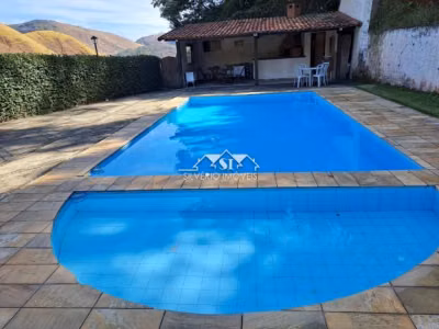 Chácara, 5 quartos, 2400 m² - Foto 1