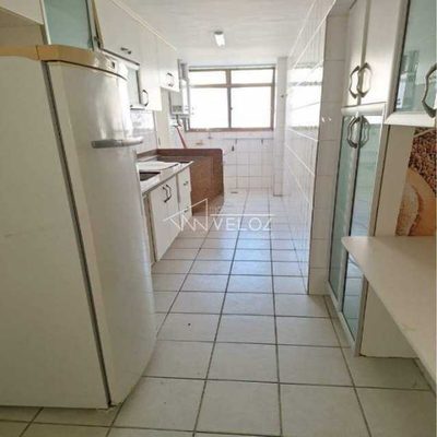 Cobertura, 3 quartos, 228 m² - Foto 4