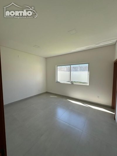 Casa, 4 quartos, 180 m² - Foto 2
