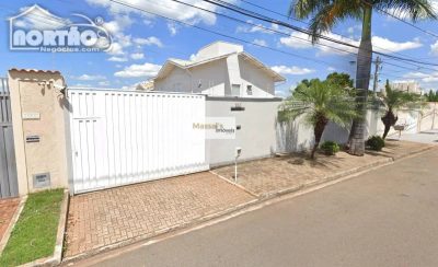 Casa, 5 quartos, 150 m² - Foto 1