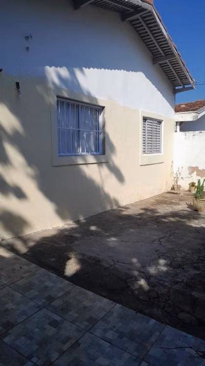Casa, 5 quartos, 145 m² - Foto 1