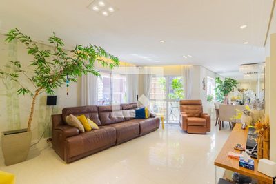 Apartamento, 3 quartos, 150 m² - Foto 1