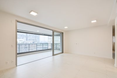 Apartamento, 3 quartos, 121 m² - Foto 2
