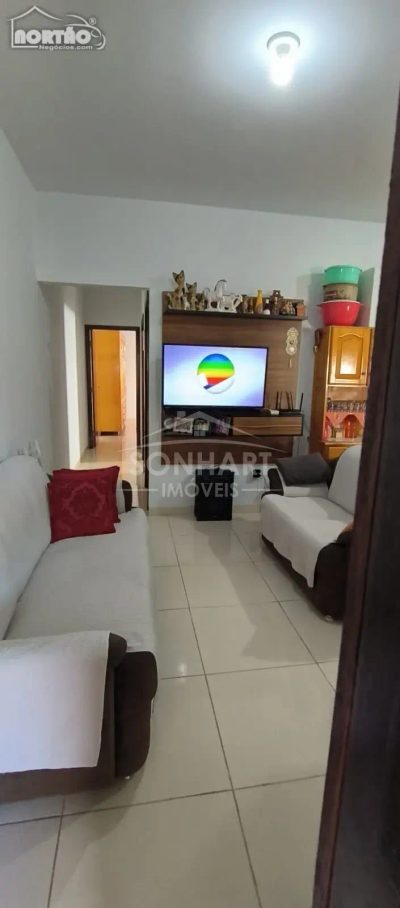 Casa, 3 quartos, 60 m² - Foto 2