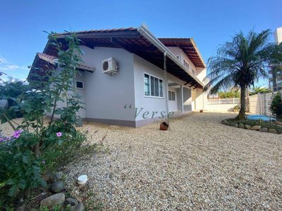 Casa, 4 quartos, 302 m² - Foto 1