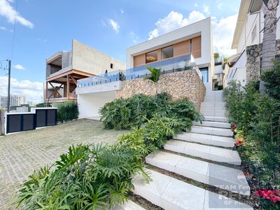 Casa, 4 quartos, 388 m² - Foto 1