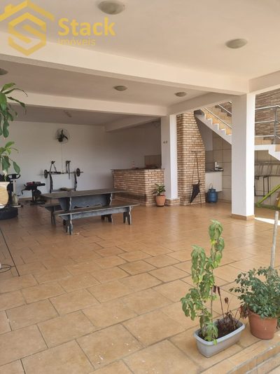 Casa, 3 quartos, 266 m² - Foto 1