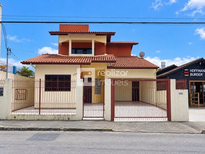Casa, 5 quartos, 242 m² - Foto 1