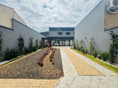 Casa, 4 quartos, 330 m² - Foto 2
