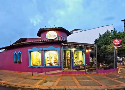 Casa, 3 quartos, 200 m² - Foto 1