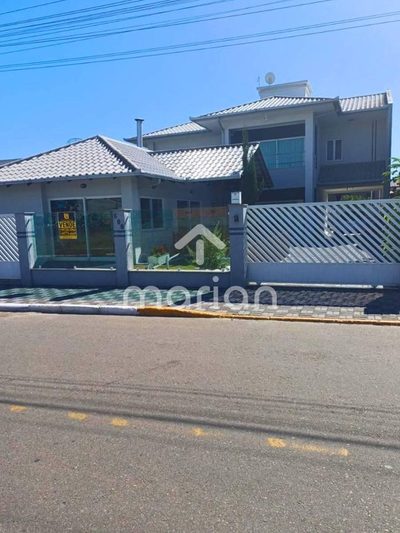 Sobrado, 2 quartos, 241 m² - Foto 1