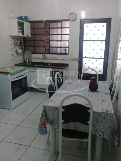 Casa, 2 quartos, 150 m² - Foto 1