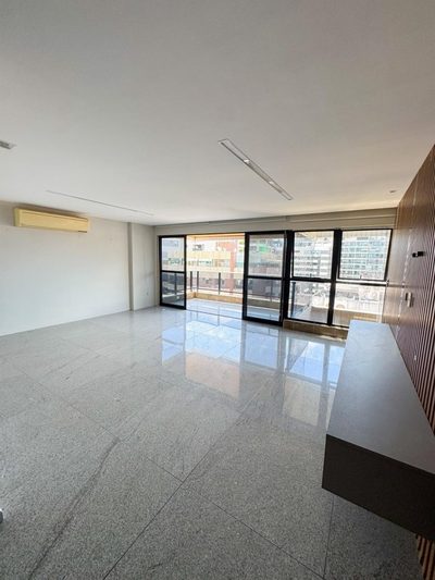 Cobertura, 3 quartos, 330 m² - Foto 1
