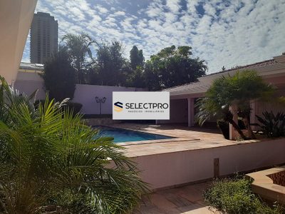 Casa, 5 quartos, 237 m² - Foto 1