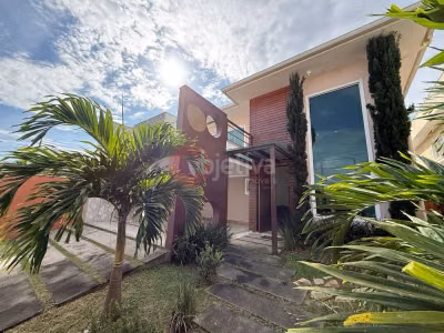 Casa, 4 quartos, 250 m² - Foto 1