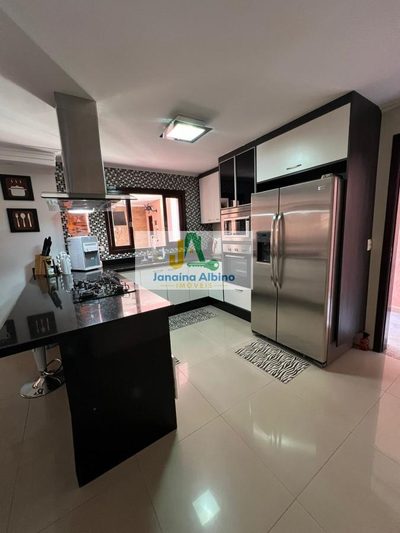 Sobrado, 3 quartos, 220 m² - Foto 1
