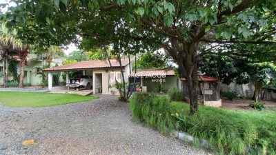 Chácara, 6 quartos, 2250 m² - Foto 1