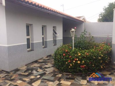 Casa, 4 quartos, 153 m² - Foto 1