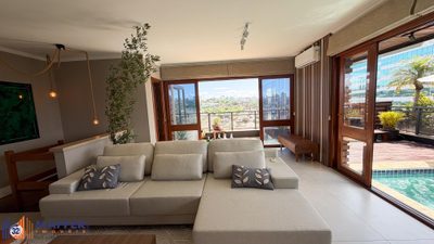 Cobertura, 3 quartos, 209 m² - Foto 3