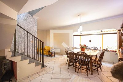 Casa, 4 quartos, 300 m² - Foto 1